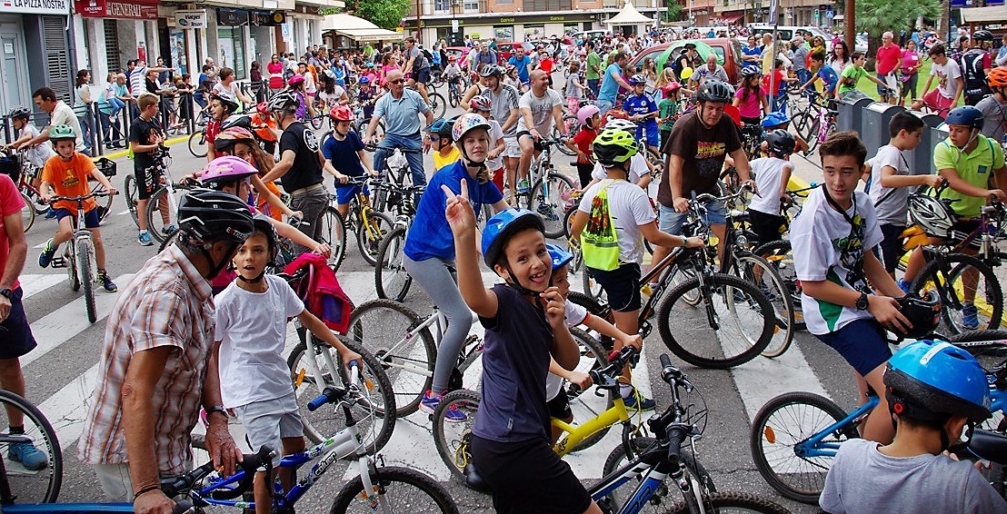 Dia de la Bici i Pilota al Carrer, activitats esportives a Canals per al 9 d'Octubre
