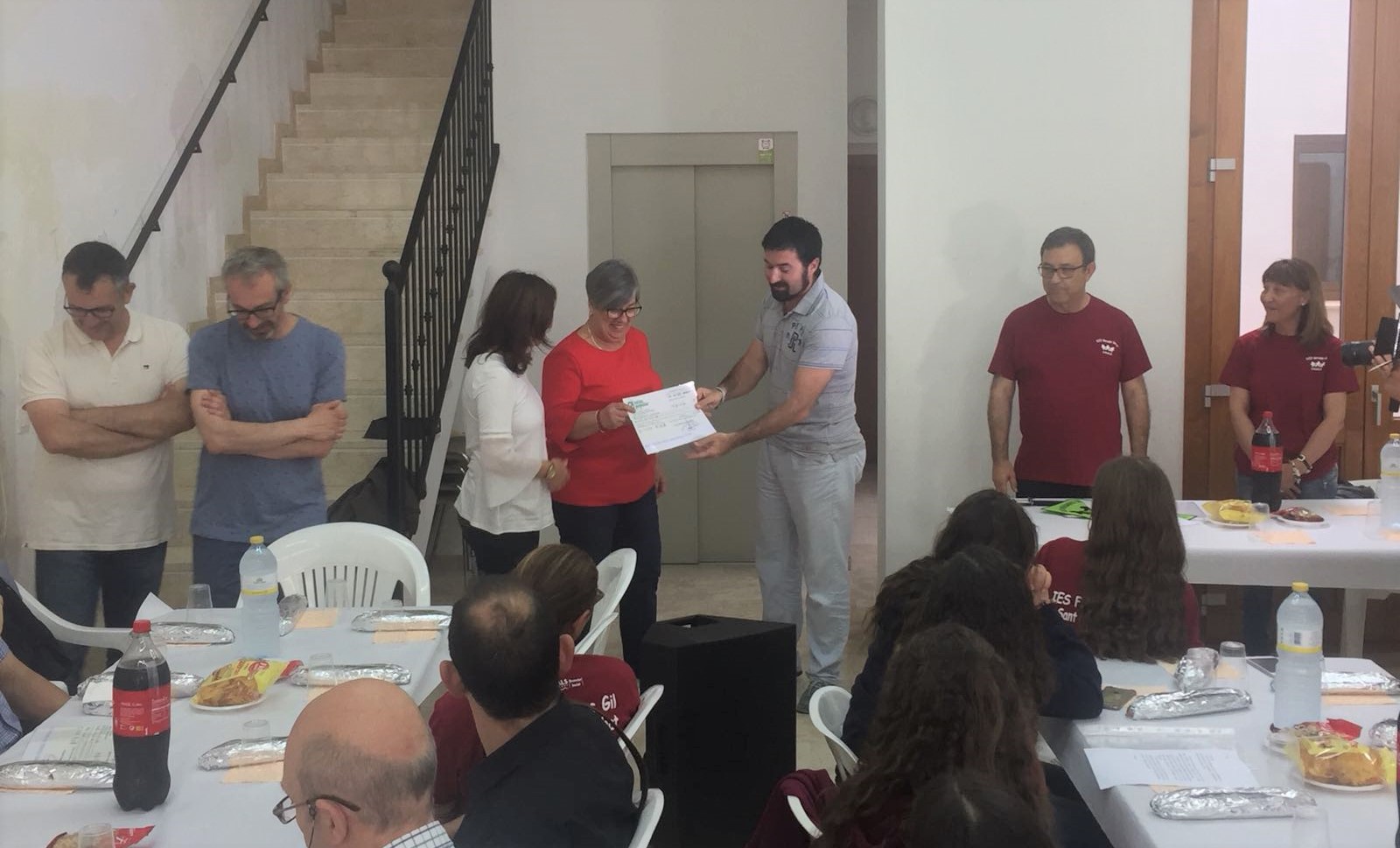 2018.05.25 Les associacions de Canals reben els 3.606€ recol·lectats al Mercadet Solidari1