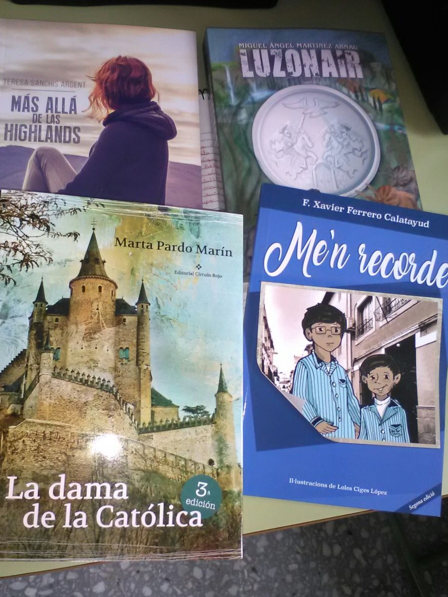 2017.04.27 Lot llibres centres educatius. Ajuntament de Canals