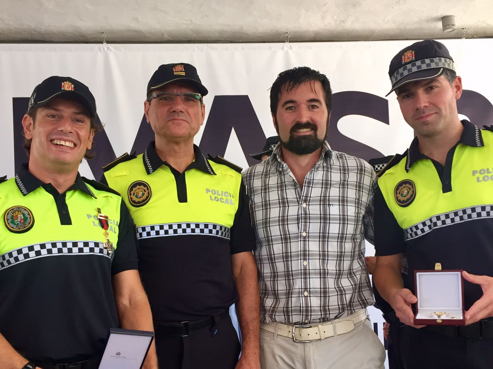 2017.07.12 Condecoració Policía Local. Ajuntament de Canals